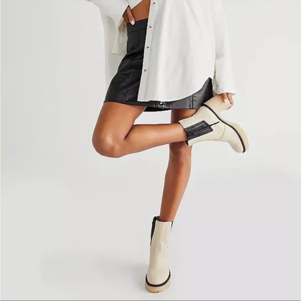 NEW FREE PEOPLE James Chelsea Boots White Leather Chunky Gum Sole - Picture 8 of 16